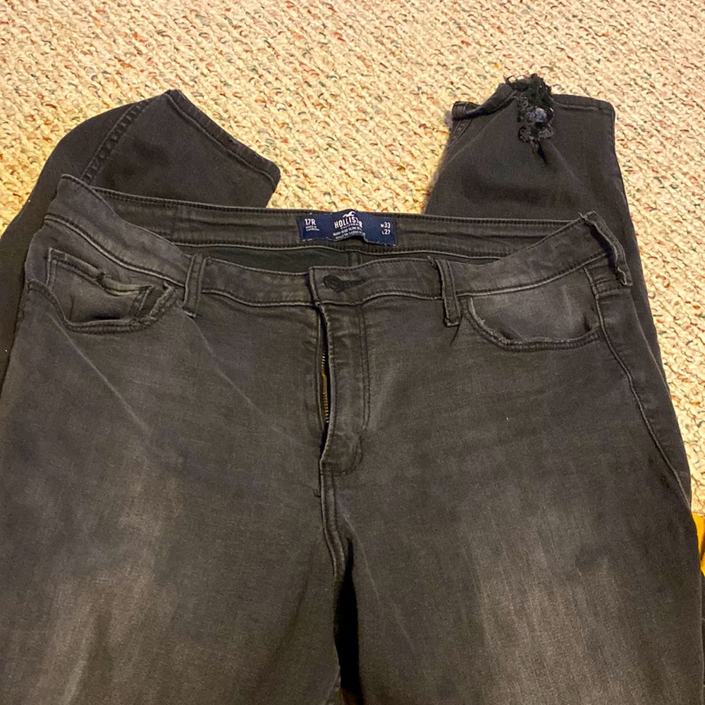 Hollister High-Rise skim straight Jeans with Distressed Ankle